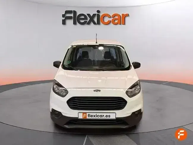 Usado Ford Transit 75 HP (55 kW) 2021 Branco Sedan