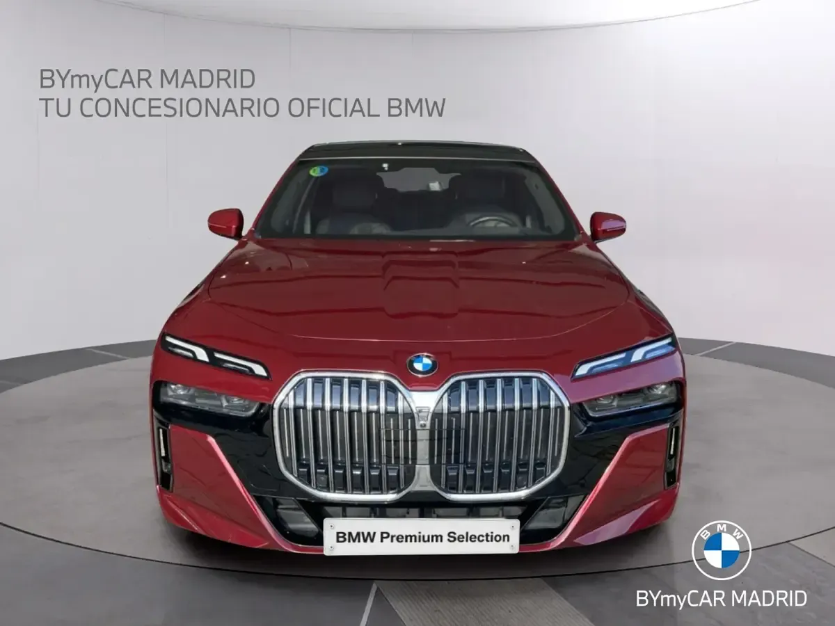 Usado BMW 740 Comfort Edition 299 CV (219 kW) 2023 Rojo Berlina