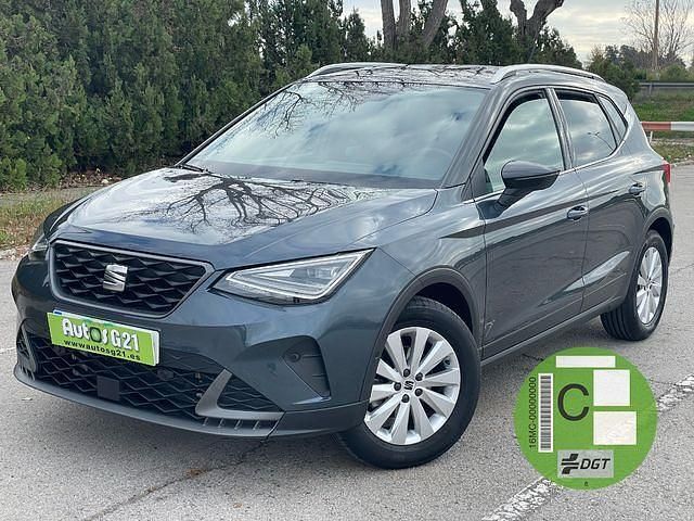Usado Seat Arona FR 110 CV (80 kW) 2022 Gris SUV