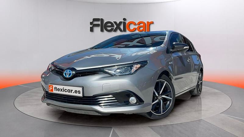 Occasion Toyota Auris Hybrid Active 136 PK (100 kW) 2018 Grijs Sedan