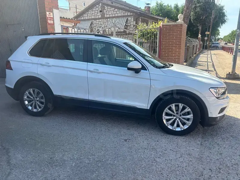 Usado VW Tiguan Advance 150 CV (110 kW) 2018 Blanco SUV