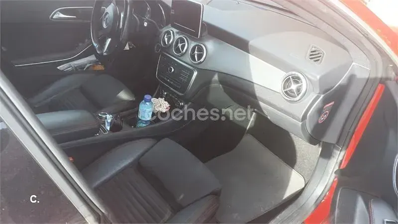 Usado Mercedes CLA220 AMG line 177 CV (130 kW) 2016 Rojo Coupe