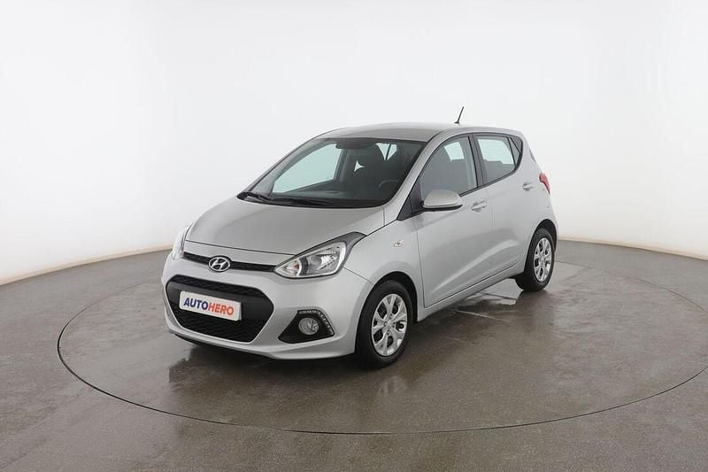 Usado Hyundai i10 67 CV (49 kW) 2016 Gris Utilitario