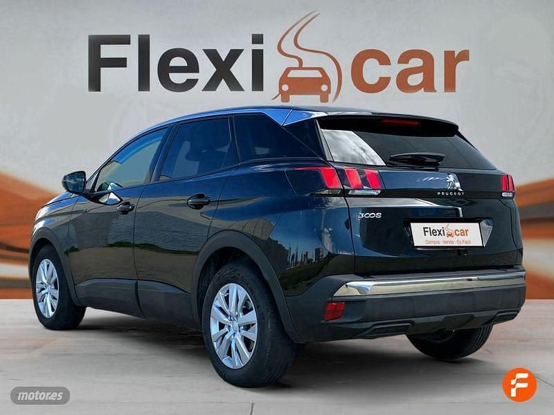 Usado Peugeot 3008 Active 130 CV (95 kW) 2018 Negro SUV