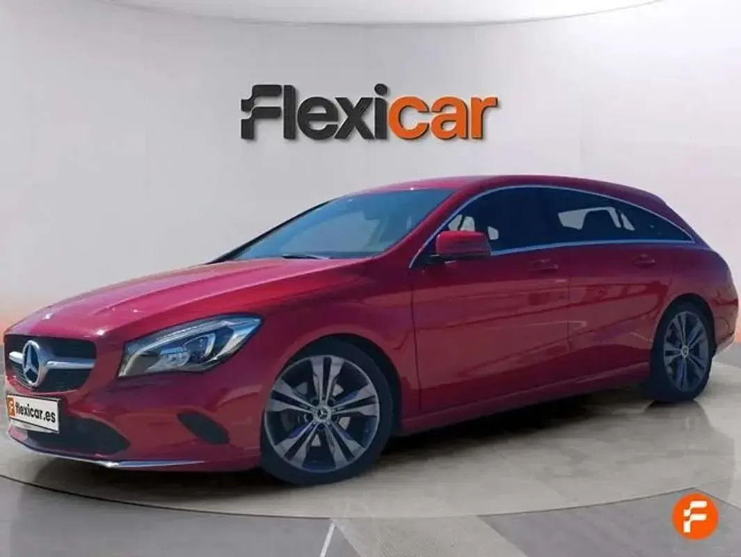 Usado Mercedes CLA220 177 CV (130 kW) 2017 Rojo Coupe