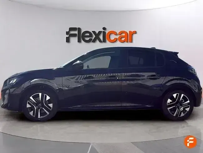 Usado Peugeot 208 Allure 100 CV (73 kW) 2025 Negro Utilitario