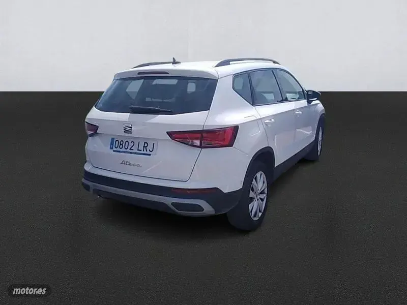 Usado Seat Ateca Style 110 CV (80 kW) 2021 Blanco SUV