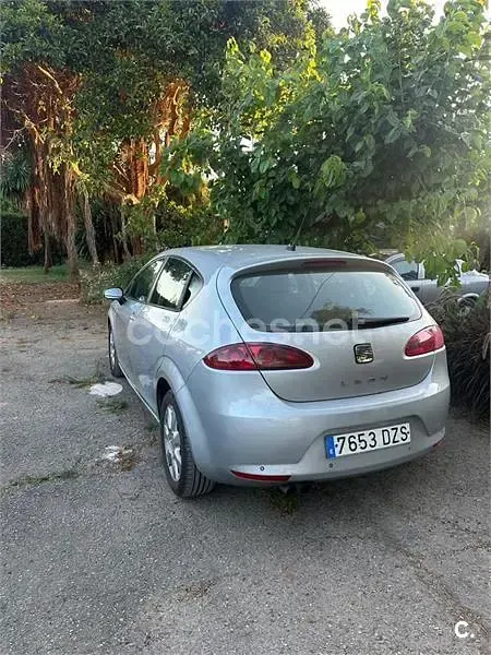Usado Seat Leon Reference 140 CV (102 kW) 2006 Gris / plata Utilitario