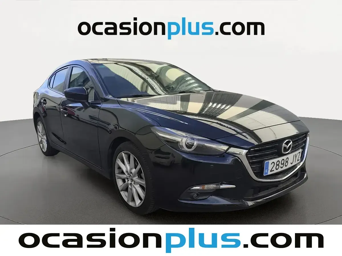 Usado Mazda 3 Luxury 120 CV (88 kW) 2017 Negro Berlina