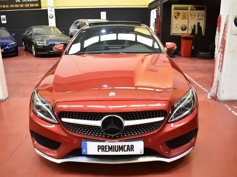 Usado Mercedes C250 204 CV (150 kW) 2017 Granate Coupe