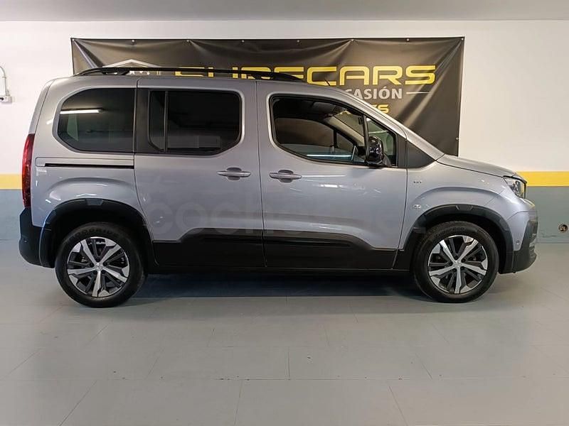 Usado Peugeot Rifter Allure 100 CV (73 kW) 2023 Gris / plata Monovolumen
