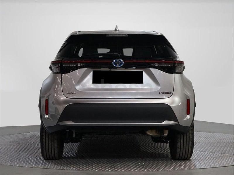Usado Toyota Yaris Cross Active 116 CV (85 kW) 2022 Gris / plata SUV