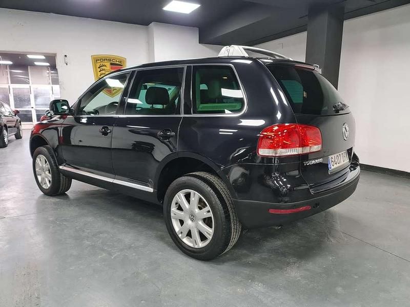 Usado VW Touareg R 174 CV (127 kW) 2005 Negro SUV