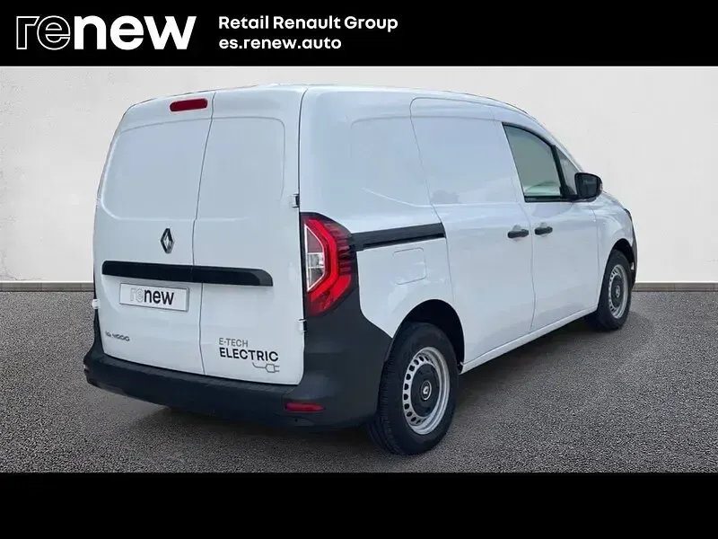 Usado Renault Kangoo 88 kW (120 CV) 2023 Blanco Monovolumen