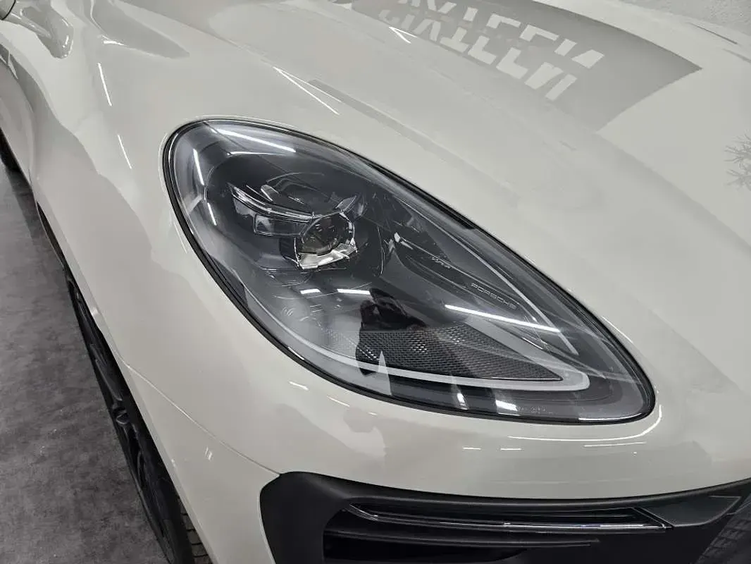 Usado Porsche Macan 441 CV (324 kW) 2024 Gris SUV