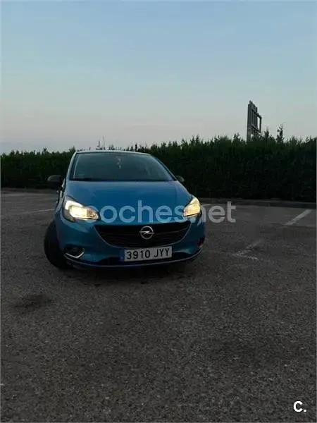 Usado Opel Corsa Color Edition 90 CV (66 kW) 2017 Azul Utilitario