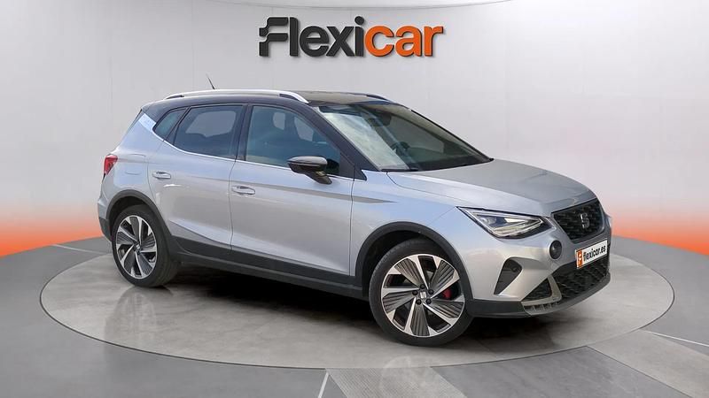 Usado Seat Arona FR 150 HP (110 kW) 2022 Cinzento SUV