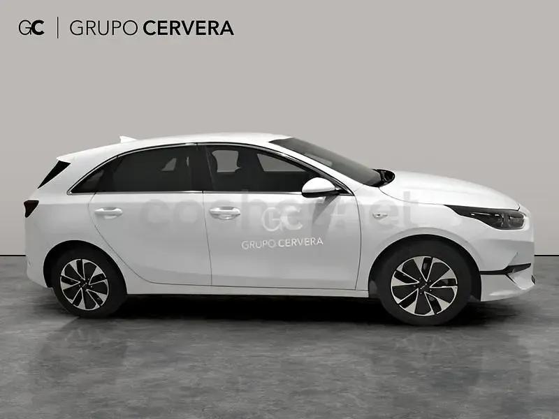 Usado Kia Ceed 100 CV (73 kW) 2025 Blanco Utilitario