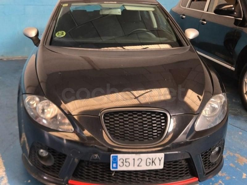 Usado Seat Leon FR 170 CV (125 kW) 2009 Negro Utilitario
