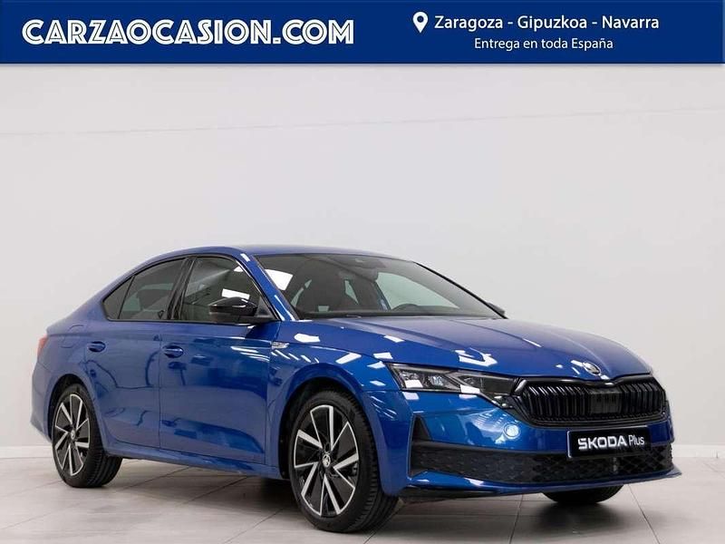 Azul Usado 2025 Skoda Octavia SportLine Utilitario | 30.990 € (Un poco caro) - Imagen 1/4