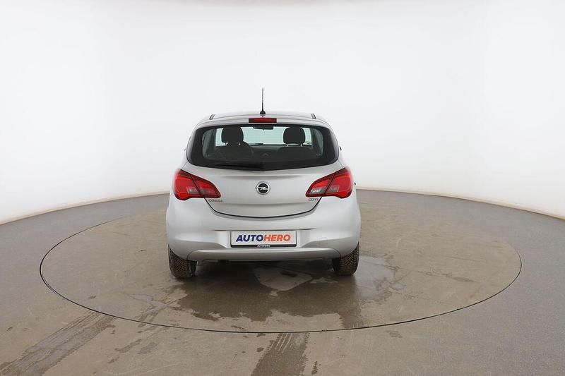 Usado Opel Corsa Expression 75 CV (55 kW) 2016 Plata Berlina