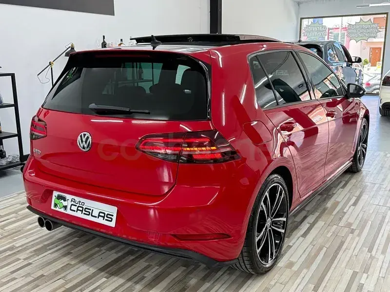 Usado VW Golf VII GTD 184 CV (135 kW) 2018 Rojo Berlina
