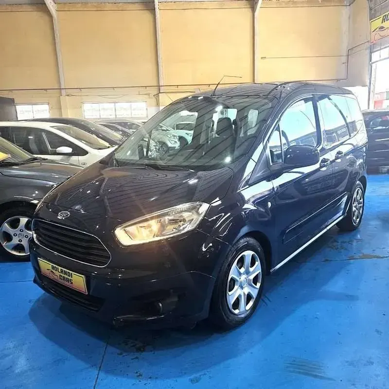 Usado Ford Tourneo Courier Ambiente 97 CV (71 kW) 2016 Azul Monovolumen