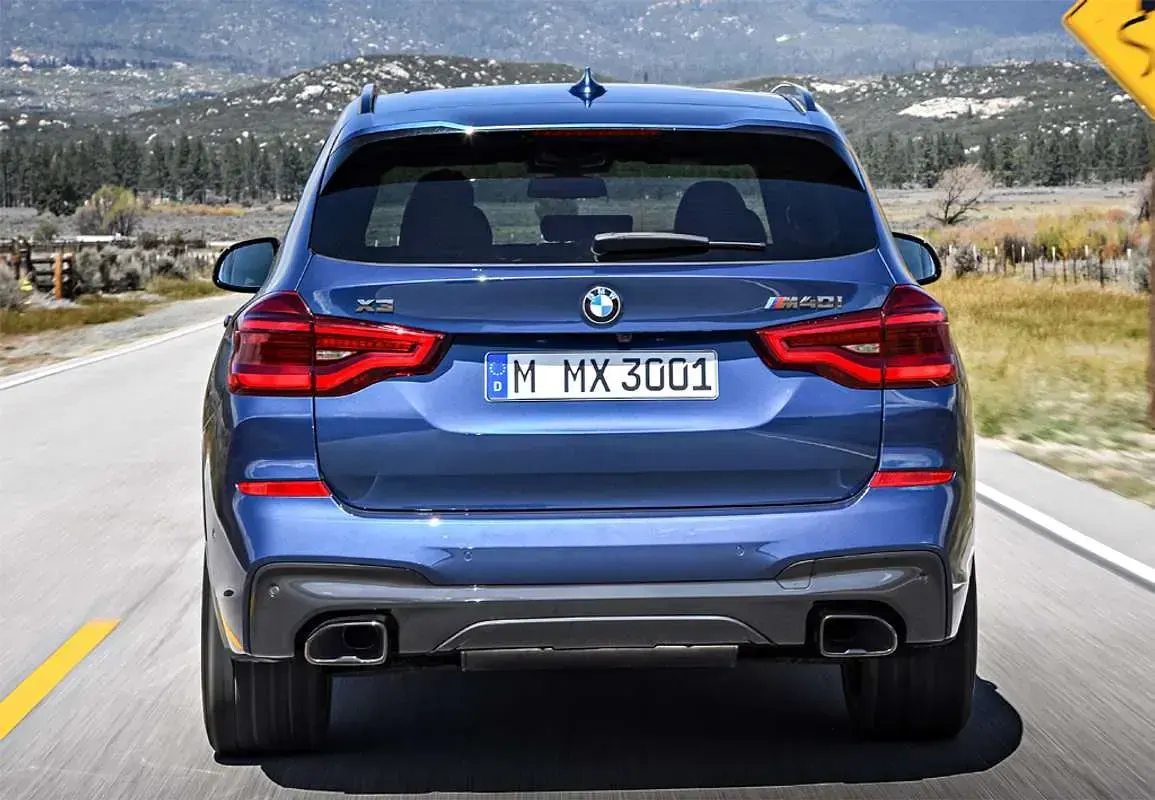 Käytetty BMW X3 Comfort Edition 360 HP (264 kW) 2018 Musta Katumaasturi