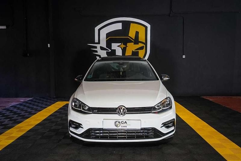 Usado VW Golf VII R 300 CV (220 kW) 2019 Blanco Utilitario