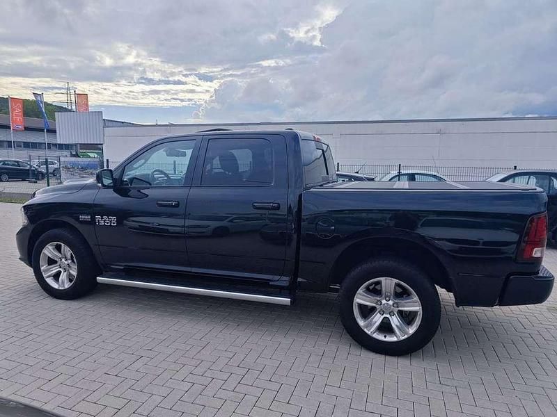 Usado RAM 1500 401 CV (294 kW) 2018 Negro Recogida