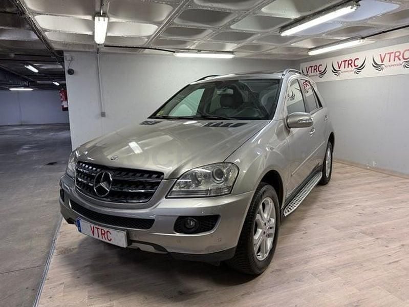 Usado Mercedes ML320 224 CV (164 kW) 2006 Beige SUV