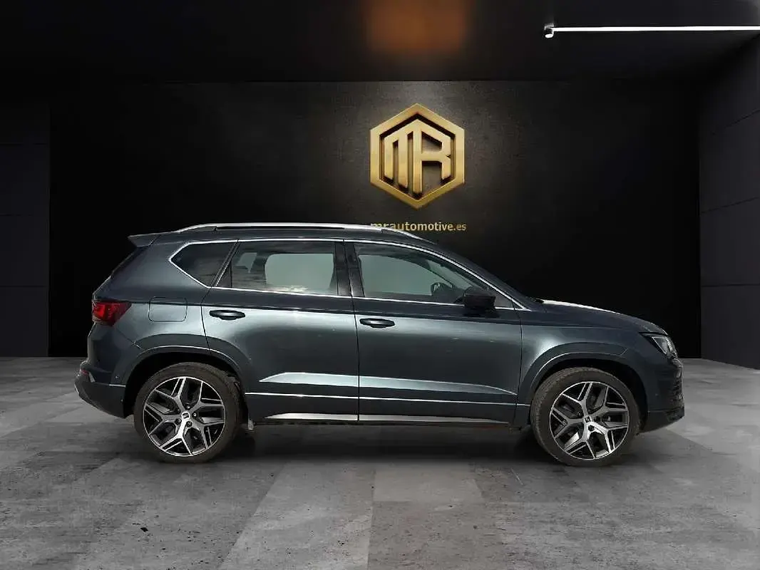 Usado Seat Ateca FR 150 CV (110 kW) 2022 Gris SUV