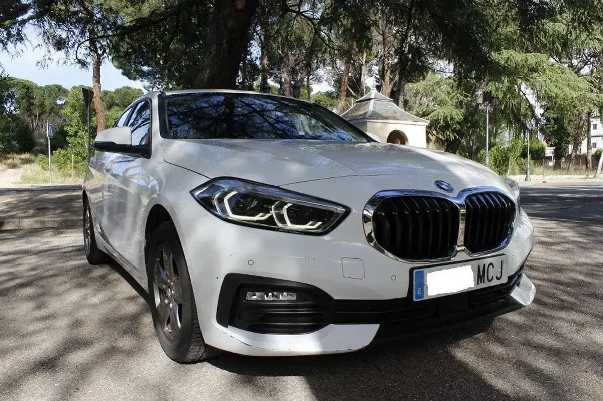 Usado BMW 118 136 CV (100 kW) 2022 Blanco Utilitario