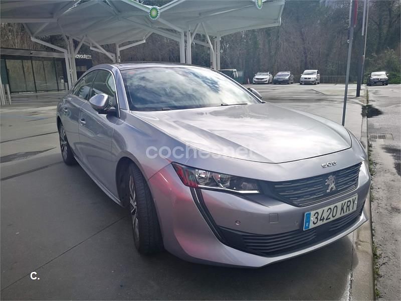 Usado Peugeot 508 Allure 130 CV (95 kW) 2018 Gris / plata Berlina