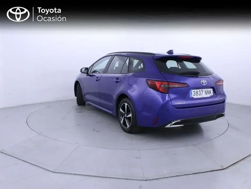 Usado Toyota Corolla Active 140 CV (102 kW) 2026 Azul Familiar
