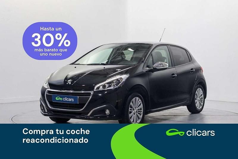 Usado Peugeot 208 Style 82 CV (60 kW) 2017 Negro Utilitario