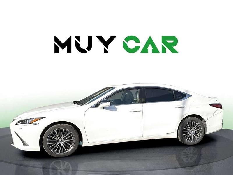 Usado Lexus ES300 218 CV (160 kW) 2023 Blanco Berlina