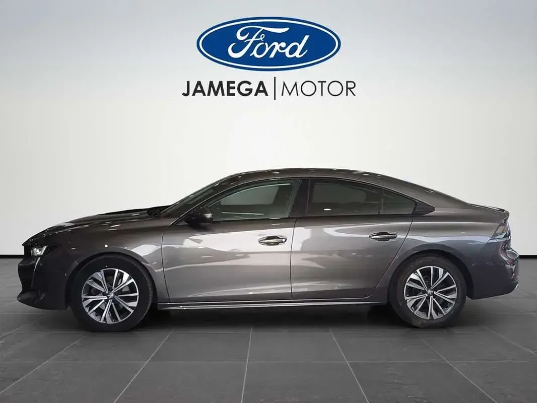 Usado Peugeot 508 Allure 131 CV (96 kW) 2022 Gris Berlina