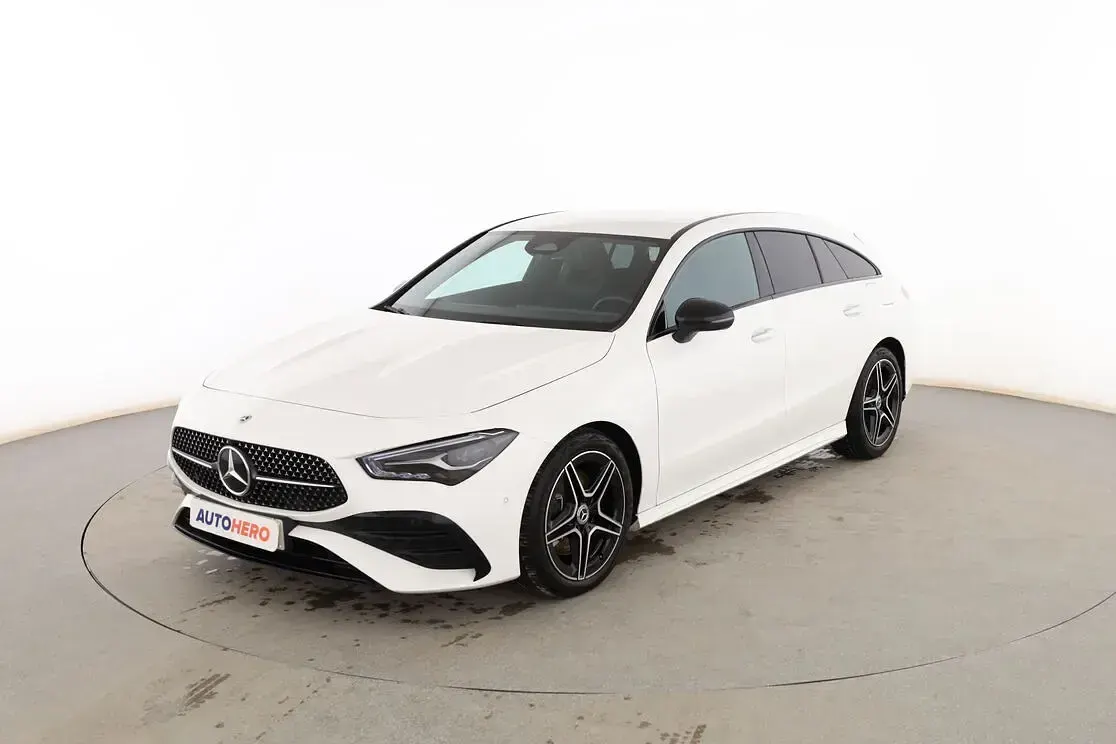 Usado Mercedes CLA200 AMG line 150 CV (110 kW) 2024 Coupe