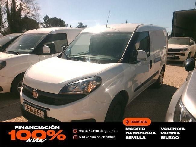 Usado Fiat Doblò 95 CV (69 kW) 2022 Blanco Monovolumen