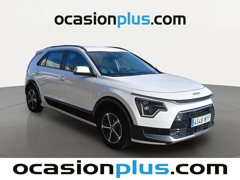 Usado Kia Niro 141 CV (103 kW) 2025 Blanco SUV