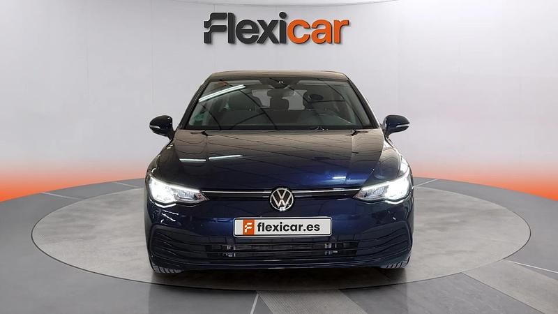 Usado VW Golf VIII Life 116 CV (85 kW) 2021 Azul Berlina