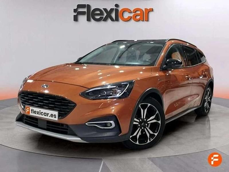 Usado Ford Focus Active 125 CV (91 kW) 2019 Naranja Familiar