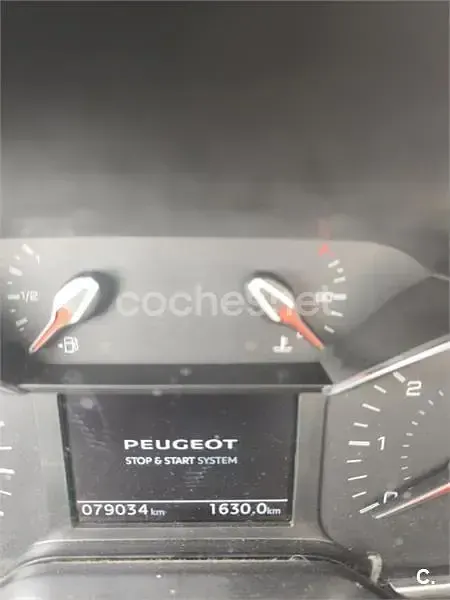 Usado Peugeot Rifter Active 130 CV (95 kW) 2019 Blanco Monovolumen