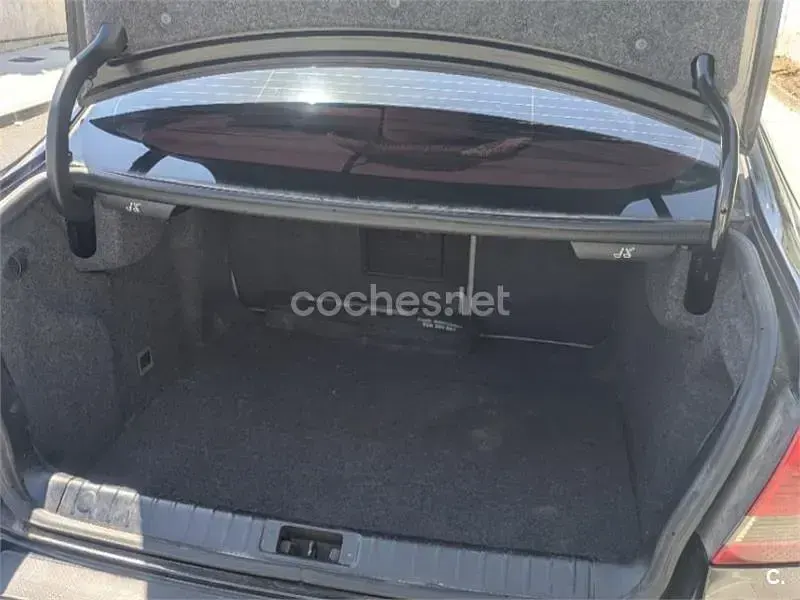 Usado Saab 9-3 Vector 150 CV (110 kW) 2009 Negro Berlina