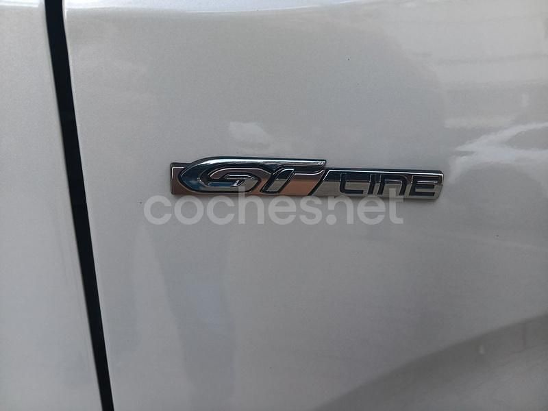 Usado Peugeot Rifter GT 130 CV (95 kW) 2020 Gris / plata Monovolumen