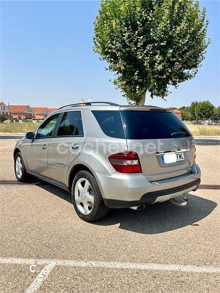 Usado Mercedes ML350 272 CV (200 kW) 2007 Marrón SUV