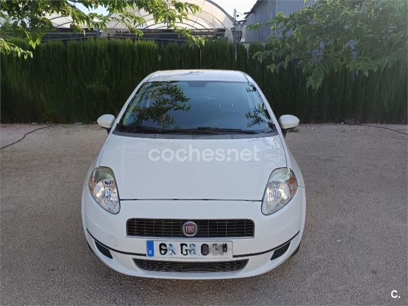 Usado Fiat Grande Punto Active 65 CV (47 kW) 2009 Blanco Utilitario