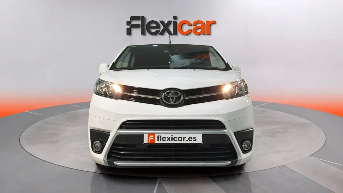 Usado Toyota Proace Verso Active 131 CV (96 kW) 2022 Blanco Familiar