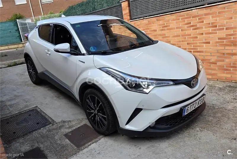Usado Toyota C-HR Advance 122 CV (89 kW) 2018 Blanco SUV